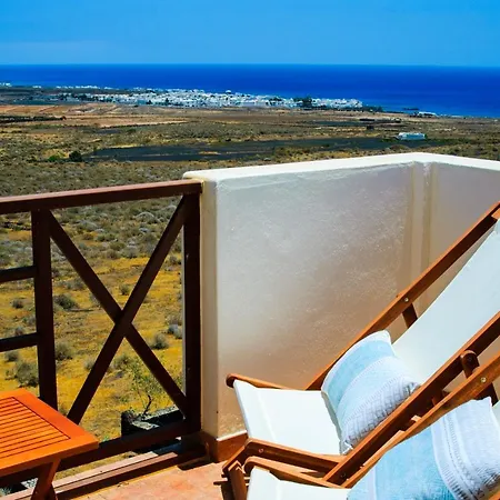 Lanzarote Beach-views Apartment *